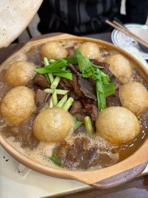 Guang Shun Fa Roast Suckling Pig and Beef Tripe Pot
