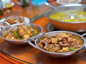 Xinji Maozi Restaurant (Hujiang Branch)