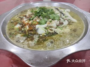 Pengpeng Fresh Sour Cabbage Fish Restaurant (Yiyuan Community Branch)