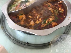 Ruiling Live Fish Hot Pot (Zhongshan Science Park Commercial Street Branch)