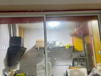 118 Yuan for 70 Skewers of BBQ to Your Heart's Content