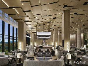 Nanjing Niushoushan Hilton Hotel · Manshu Lounge