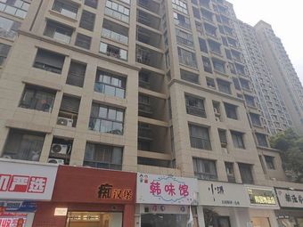 Liu Ajie Luosifen (Hongyang Plaza Xurishangcheng Store)