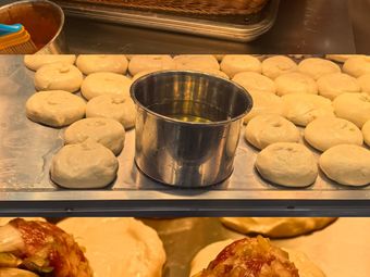 Xia Yu Xun Tujia Fresh Meat Pancake (Nanjing Hongyang Plaza Store)