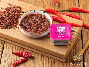 Northeast Smoked Meat Pancake & Fermented Flour Noodles (Ruhe Road Vegetable Supermarket Store)