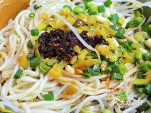 Jiu Tou Niao Hot Dry Noodles (Funiu Road Branch)