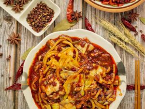 Ahui Xinjiang Fried Rice Noodles (Yunhe Shangcheng Store)