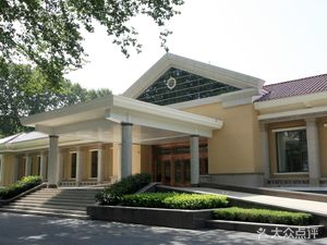 Yellow River Hotel · Catering