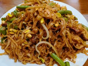 Liu Ji Xiangxian Stewed Noodles with Chicken (Erluan Branch Road Store)