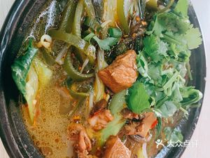 Han's Hot Dry Noodles