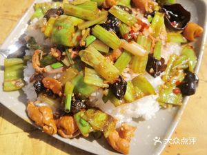 Sichuan Home-style Cuisine (Baoting Garden Store)