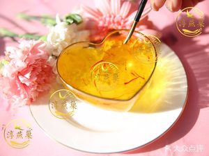 Chunyan Chu - Auntie's Warm Drinks · Freshly Brewed Bird's Nest