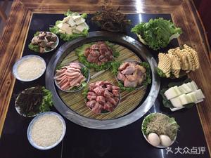 Iron Pot Braised Chicken with Soft-Shelled Turtle