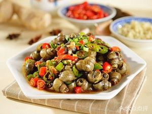 Liang San Spicy Chicken Heads (Green Land New Li Garden III Branch)