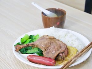 Chili Flavor Braised Chicken Rice & Grilled Meat Rice