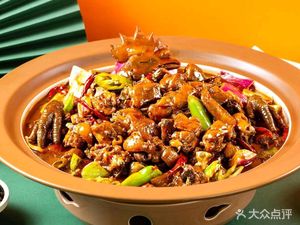 Sauce Stir-Fried Chicken and Shrimp Tails