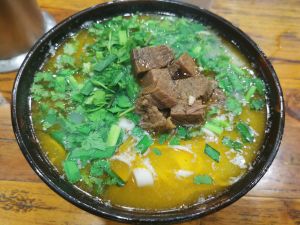 Gao Liang Hong Stewed Noodles