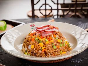 Mr. Li's Restaurant (Zhengzhou Railway Station East Plaza Branch)