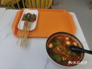 Moonlight Rice Chicken Soup with Noodles (Caifu Road Store)