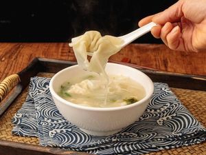 Cai's Buns (Baohua Road Store)