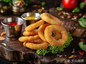 Feng Chenye Imperial Pork Ribs Fried Chicken (Baohua Road Store)