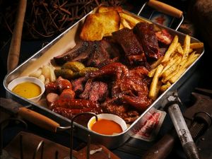 MOON VILLAGE American Slow-Roast