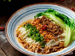 Shu Men Dan Dan Noodles (Dennis 6 Land Store)