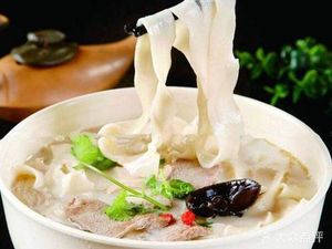 Henan Old Noodle Soup · Barbecue Big Chicken Pot (Zhengzhou East Station Branch)