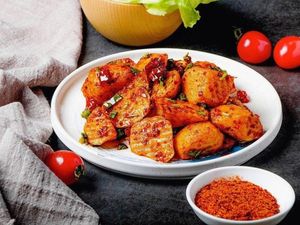 Northeastern Grilled Cold Noodles with Cheese and Spicy Chicken Noodles (Wanxiang City Store)