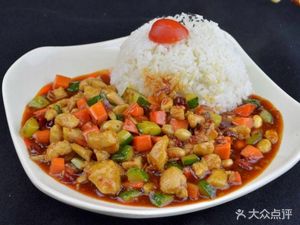 Duo Duo Sauce Rice and Stir-Fry Restaurant (Jing'an Hui Shopping Mall Branch)