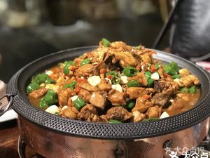 Hou Zhiwei Old Street Stir-fried Chicken (Ziqiang West Road Store)