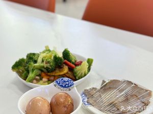 Qingzhen Renyi Yong Pure Soup Beef Noodles (Gongyuan No.2 Phase Branch)