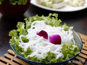 Yichengxiang Potato Noodles Shaanbei Stewed Dishes (Xuefu East Road Branch)