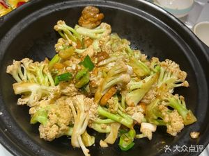 Dongbo Hunan Cuisine (Lixin Street No.2 Courtyard Branch)