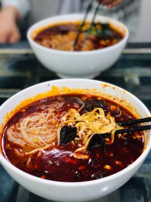 Wu Bao Qiaos嫂 Rice Noodles (Xiqi Road Wind and Rain Branch)