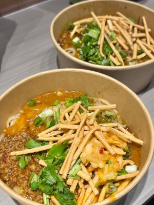 Hou Zhiwei Potato Mashed Noodles (Tonghe River Road Store)