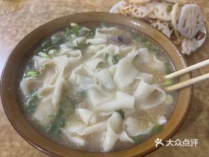 Weishi Noodles (Fengjing Road Store)