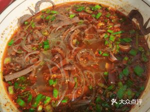 Er Lei Pork Blood Soup with Noodles