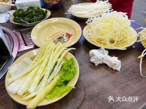 Longmen阵 Chengdu Street Food Hot Pot