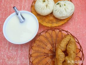 Sunshine Breakfast (Yahe Holiday Resort Store)