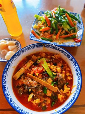 Lao Bai's Soup with Flatbread and Barbecue