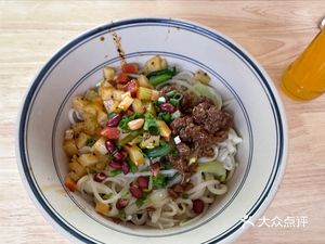 Kai Qiang Wide Noodles (Tianlang Dongfang Yin Branch)