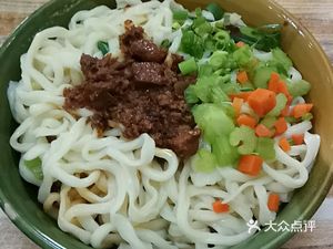 Chang Hong Noodle House (Caotan Sixth Road Store)