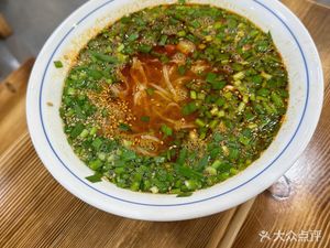 Qin Yuan Handmade Spinach Noodles (Ouya International Phase II Branch)