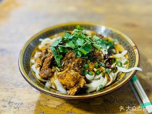 Zi Yi Braised Chicken Rice