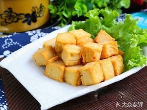 He's Secret-Recipe Braised Chicken Rice