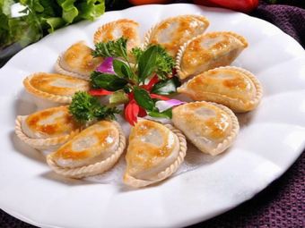 Old Li Grilled Meat with Fried Pancakes and Fine Noodles