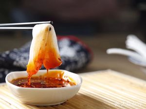 Yuyuan Changzhi Crepes with Lamb Offal