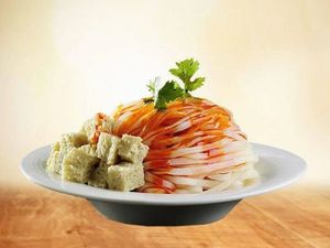 Min Zhenzhu Hanzhong Hot Rice Noodles & Roujiamo (Fengcheng North Road Store)