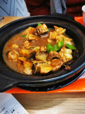 Shan Dang Jia Huangfen Chicken Rice (Fugui Fang Store)